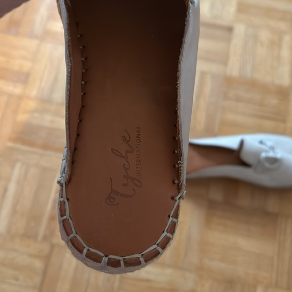 Tyche - Picture 8 of 12